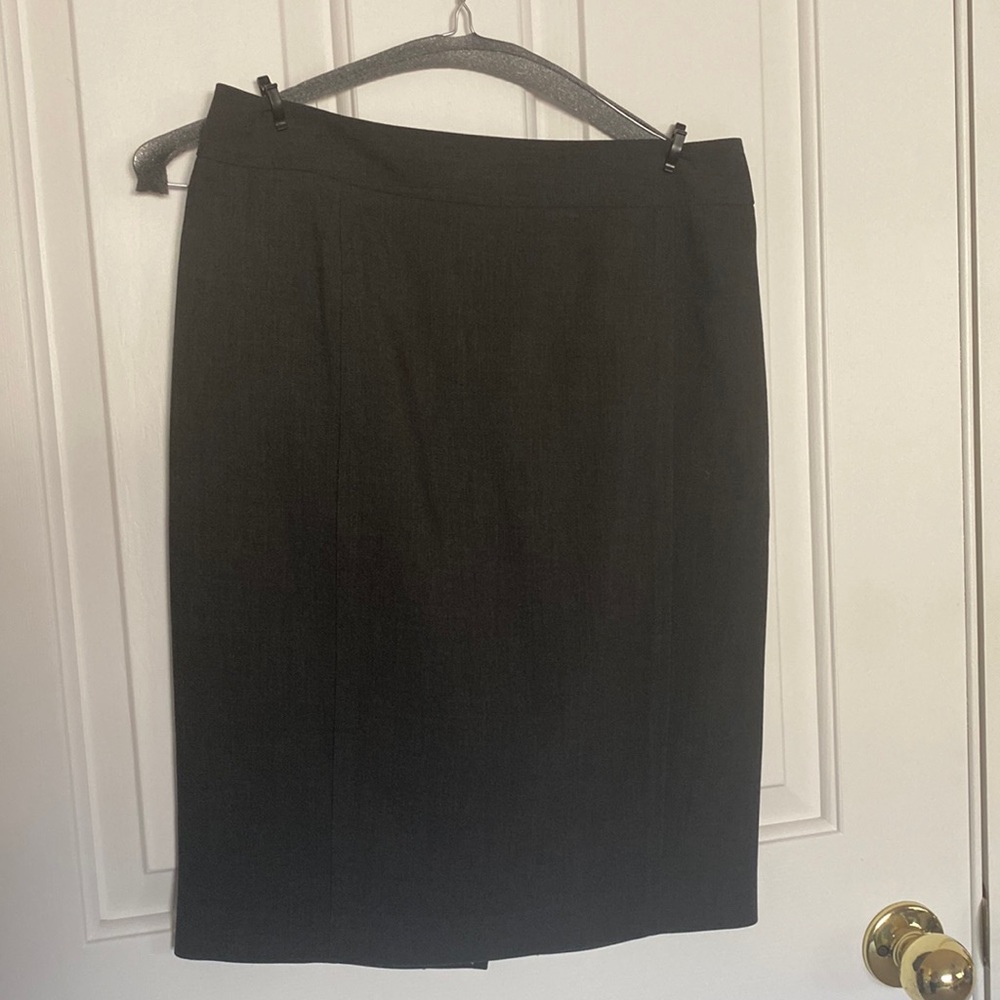 Ann Taylor Loft pencil skirt gray size 2 - Picture 2 of 4